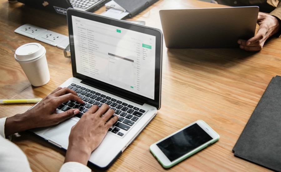 企業網站優化關鍵詞慢的原因是什么?